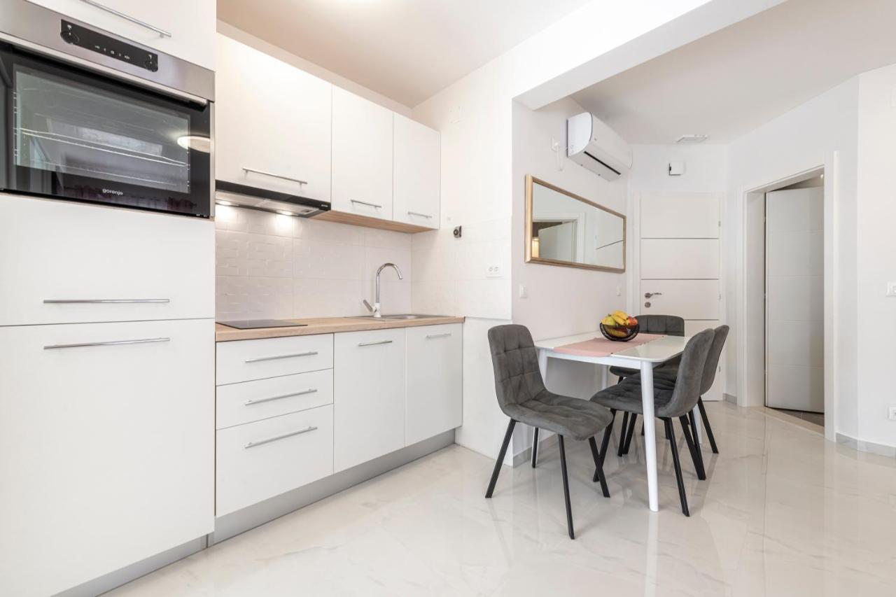 Apartments Kiki Mlini Extérieur photo