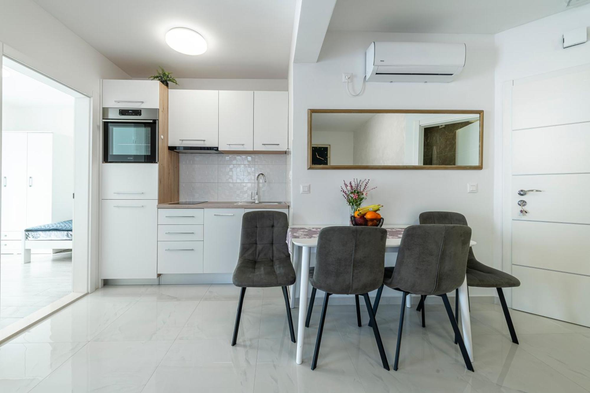 Apartments Kiki Mlini Extérieur photo
